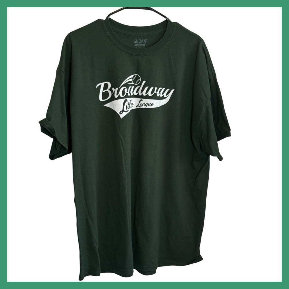 NWOT Gildan DryBlend Mens 2XL Broadway Little League Dairy Queen Green Graphic T
